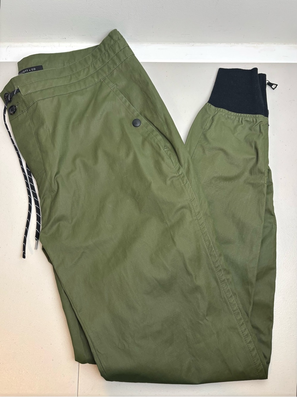 John Elliott Joggers size 3 Men’s L Large Green